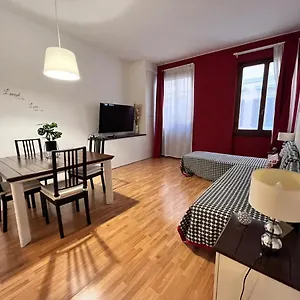  Apartment Red House In Piazza Signoria